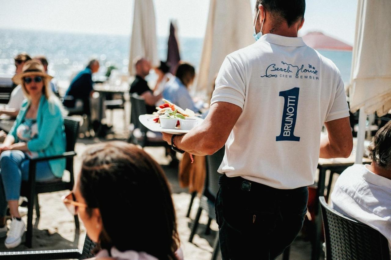 The By The House 3* Marbella