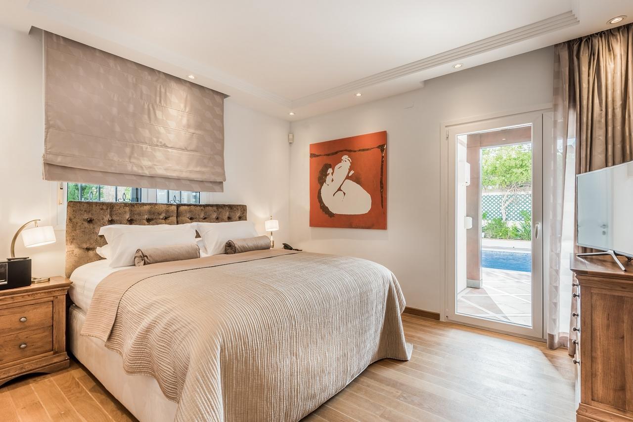 The By The House Bed & Breakfast Marbella
